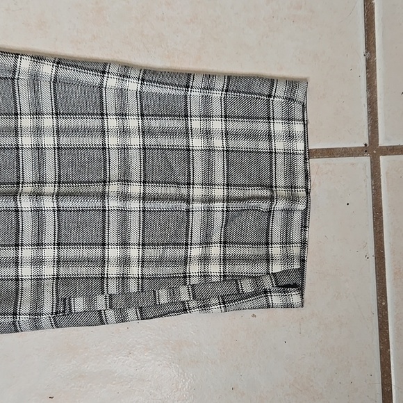 Zara Men's Black and White Checkered Chinos - Picture 3 of 7